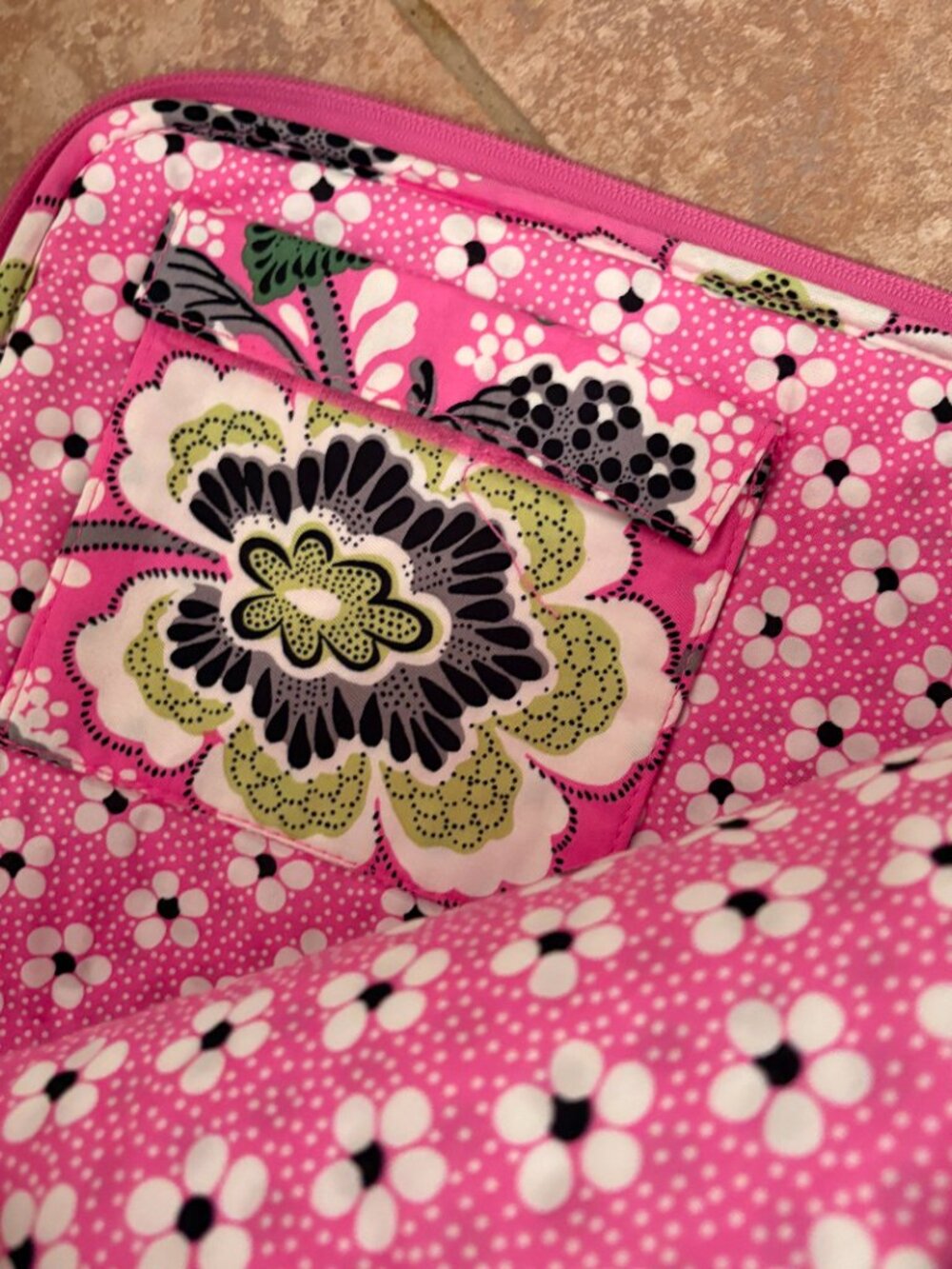 Vera Bradley Laptop Sleeve 2012 Retired Priscilla Pink Pattern - Picture 6 of 6